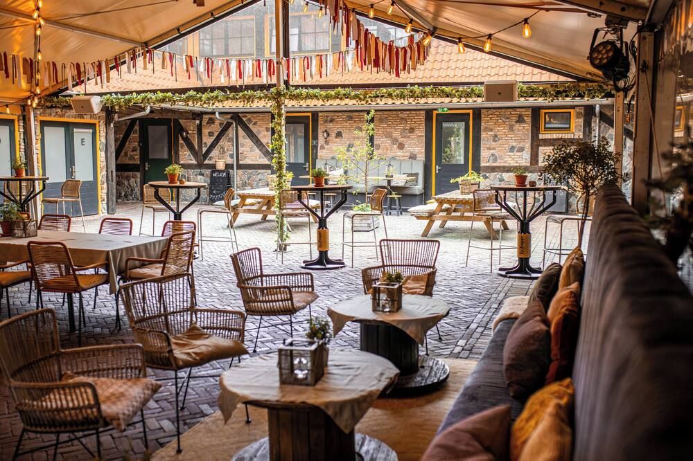 מסעדה תמונה