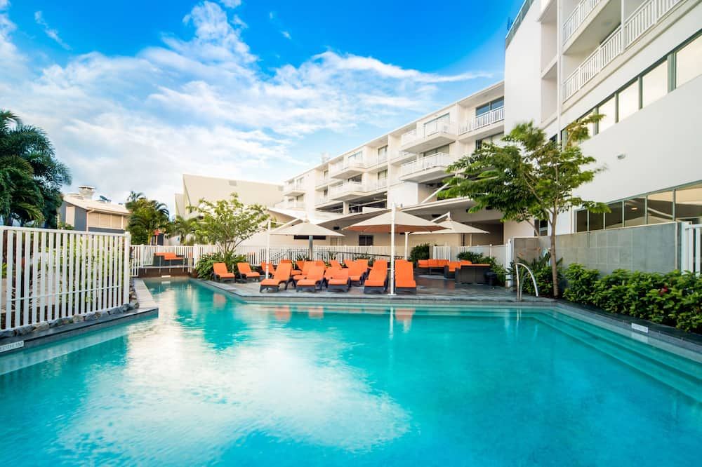 בריכה תמונה