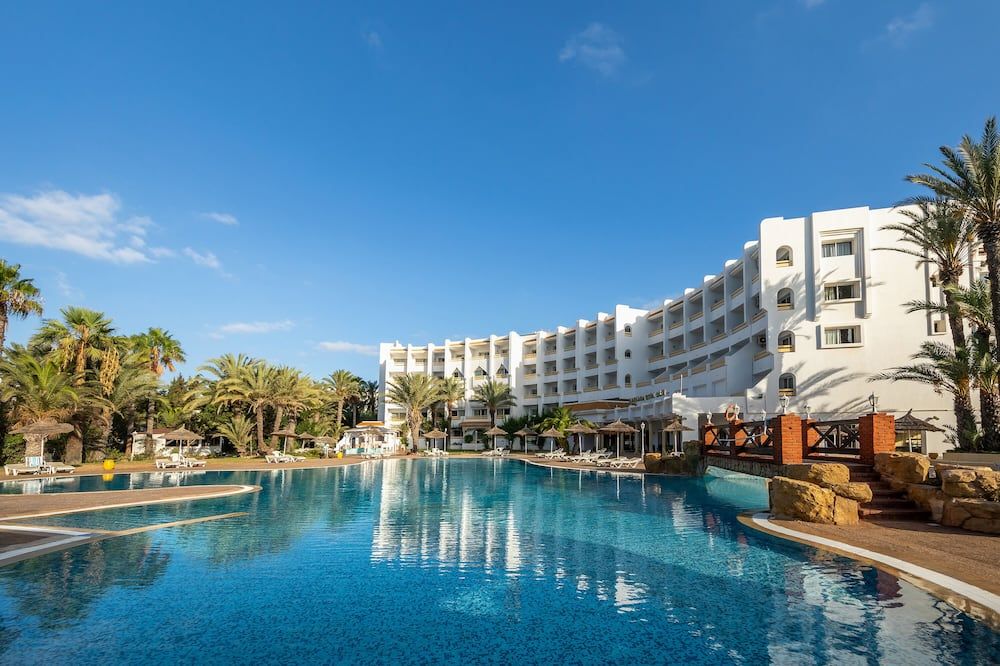 בריכה תמונה