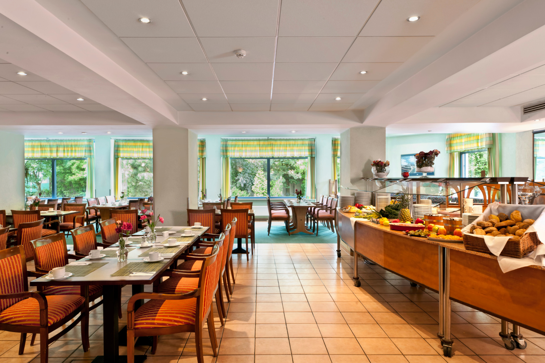 מסעדה תמונה