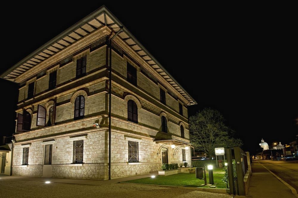 בניין תמונה