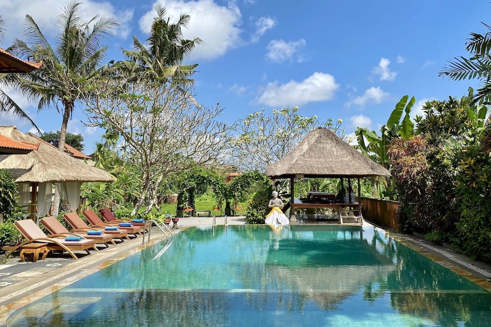 בריכה תמונה