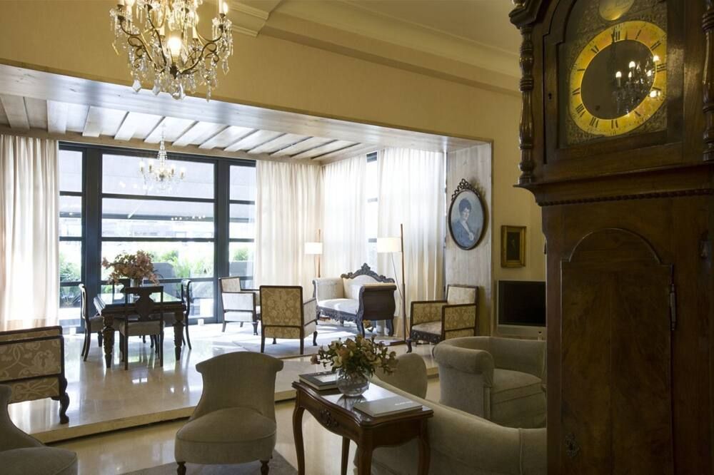 אחר
