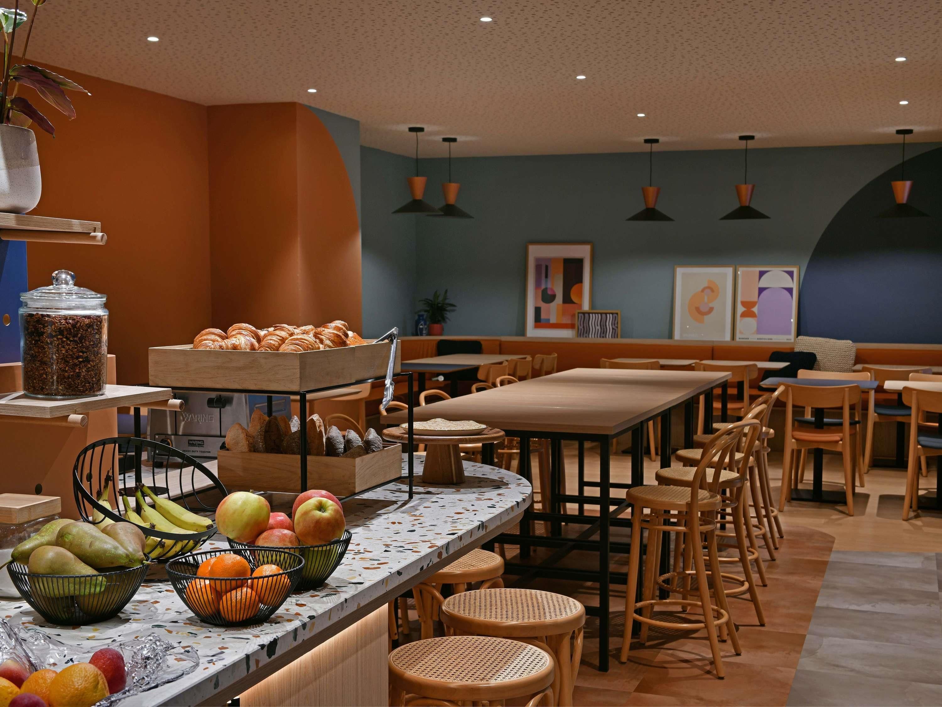 חדר אוכל תמונה