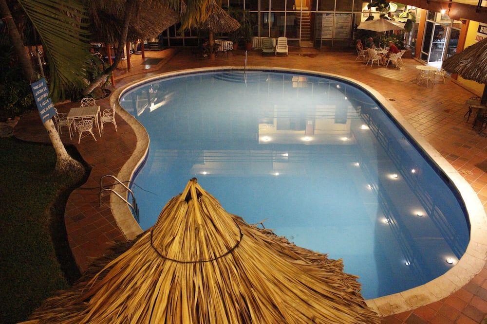 בריכה תמונה