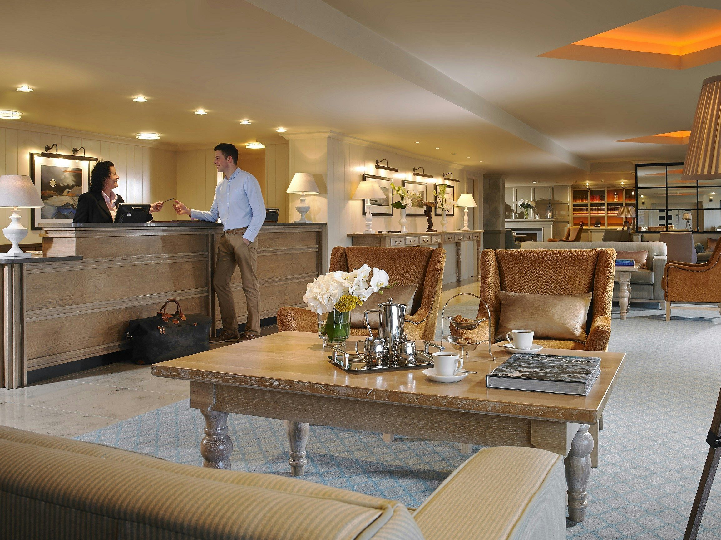 דלפק קבלה תמונה