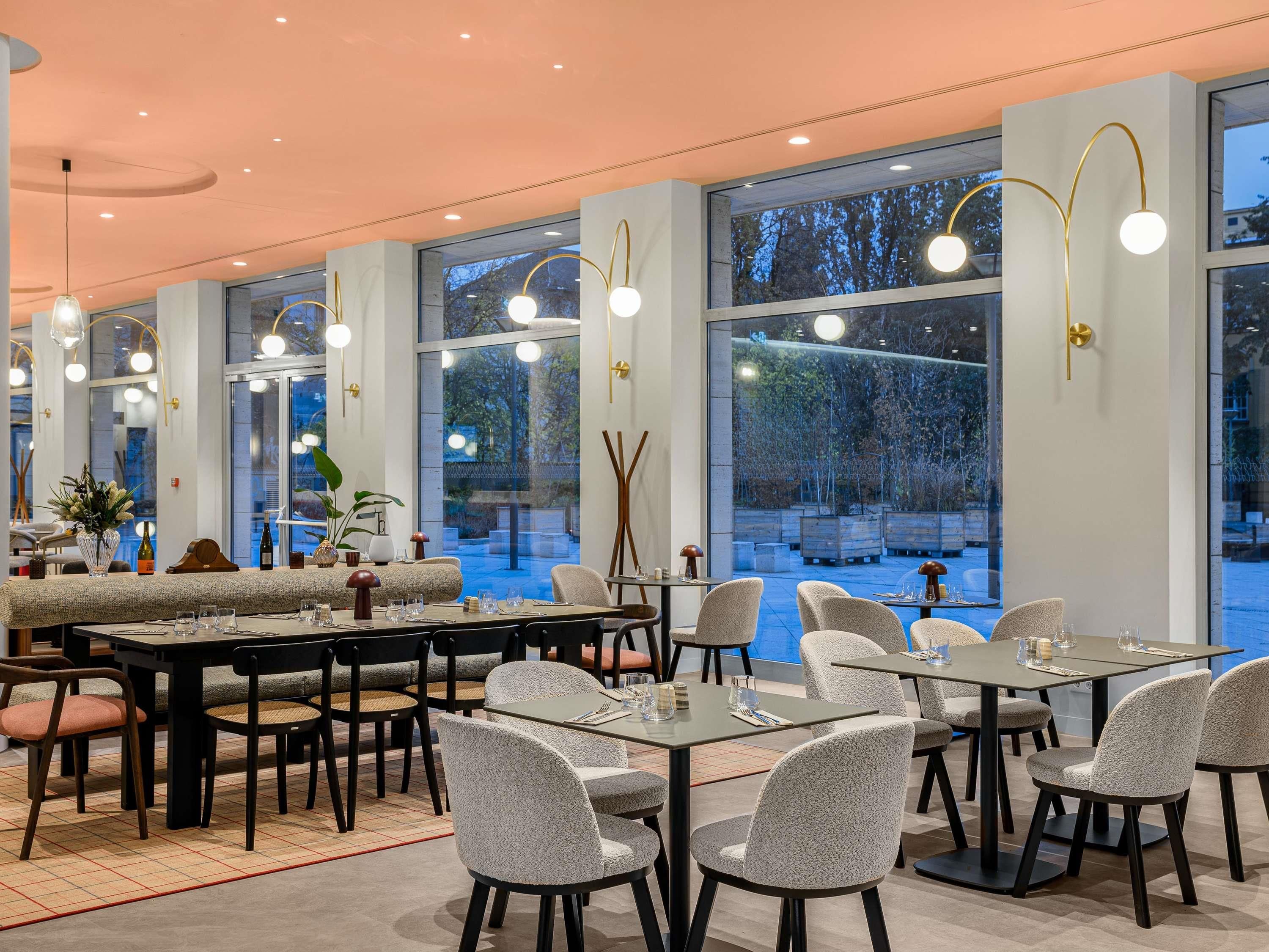 מסעדה תמונה