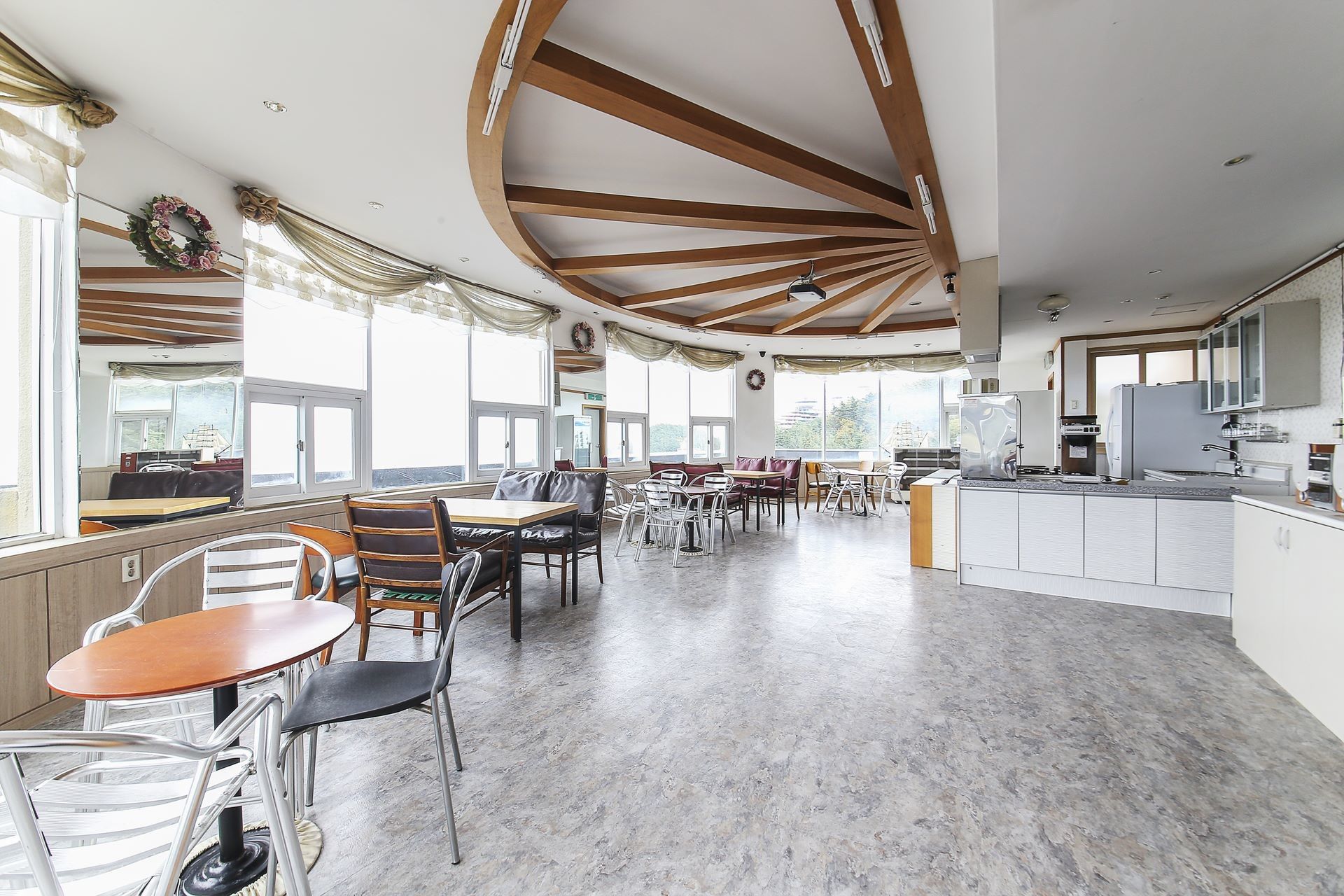 מסעדה תמונה