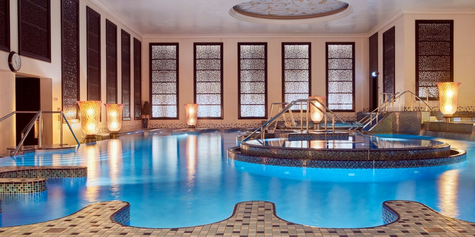 בריכה תמונה