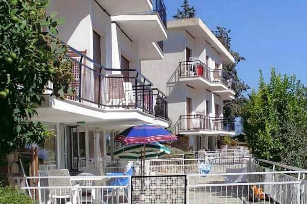 אחר