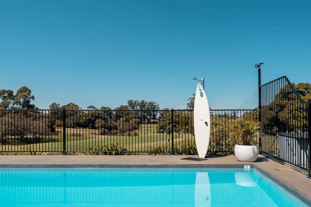 בריכה תמונה