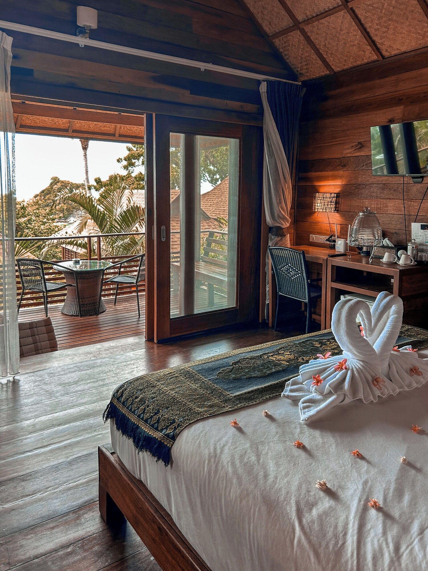 אחר