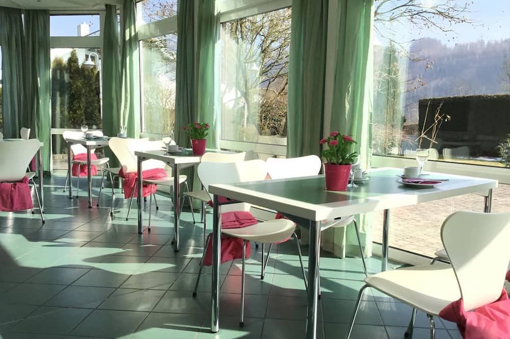 מסעדה תמונה