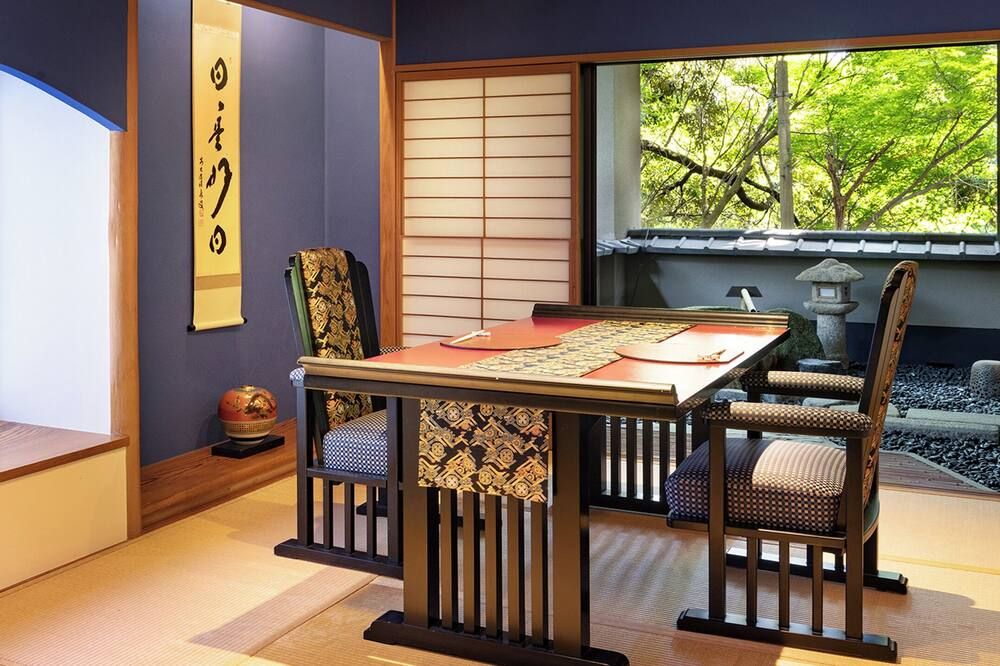 חדר אוכל תמונה