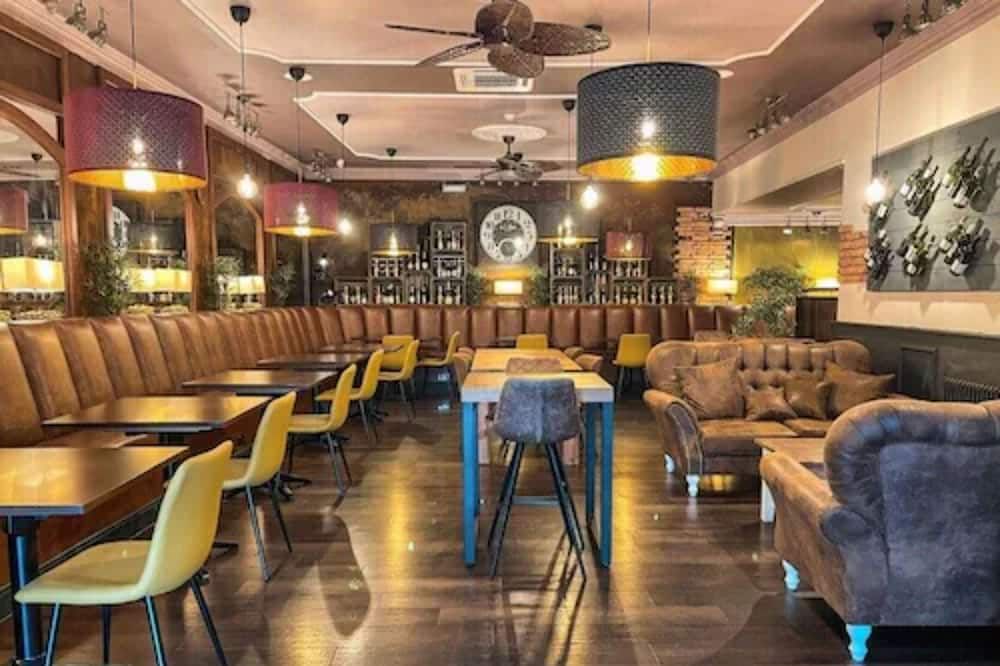 מסעדה תמונה