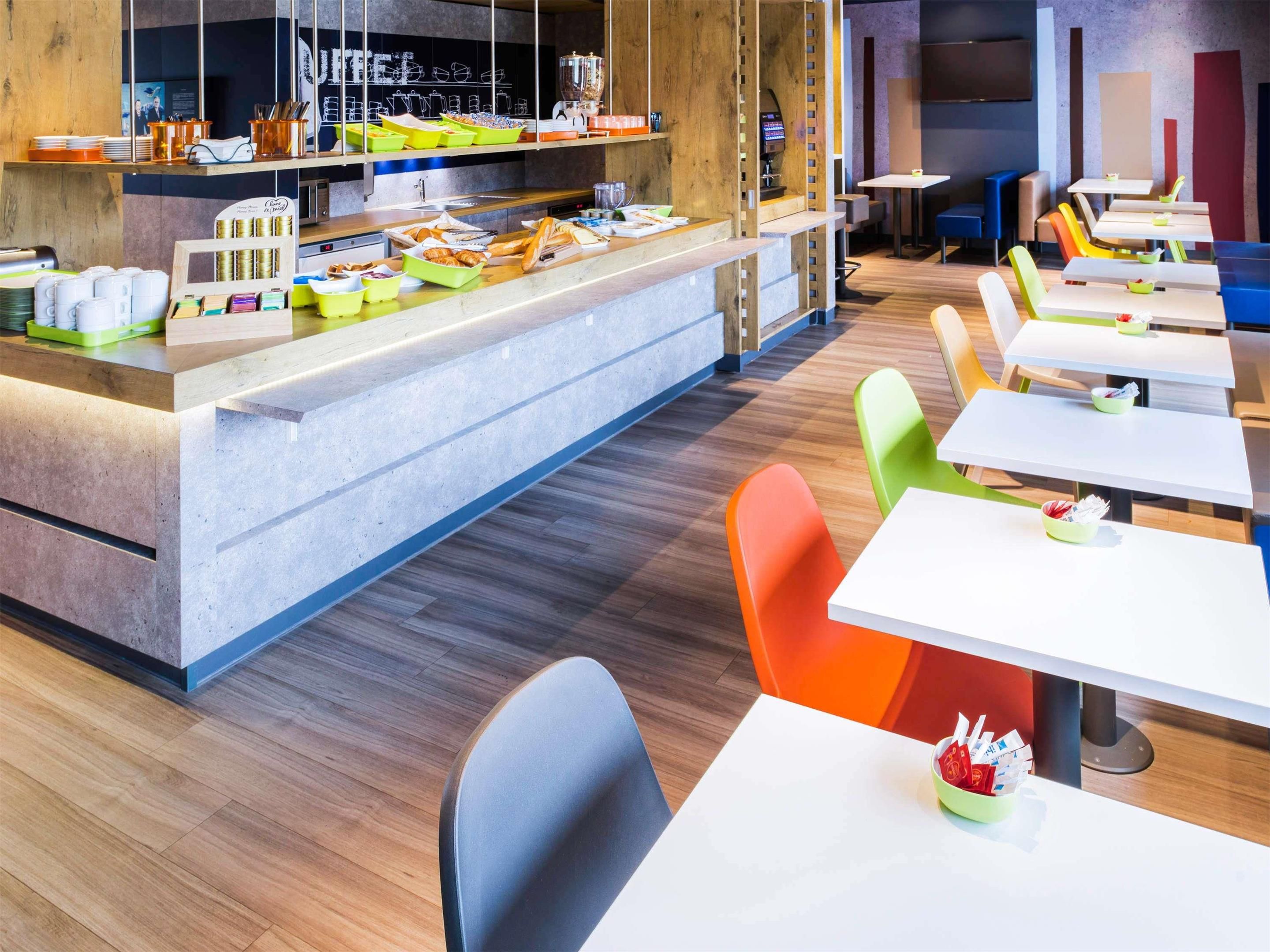 חדר אוכל תמונה