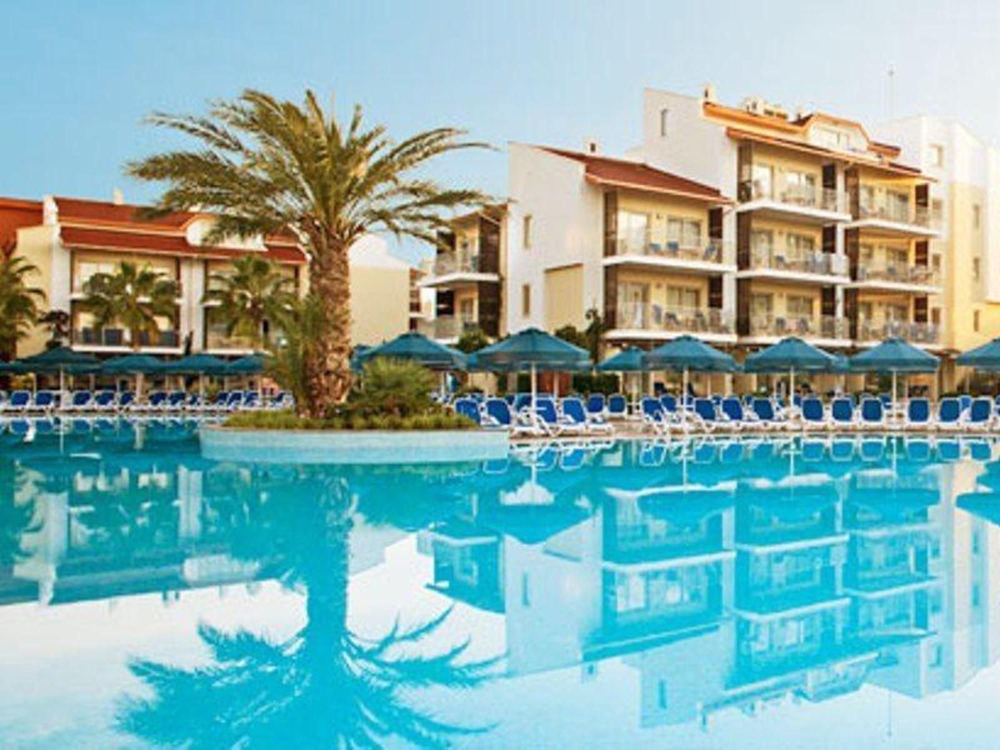 בריכה תמונה