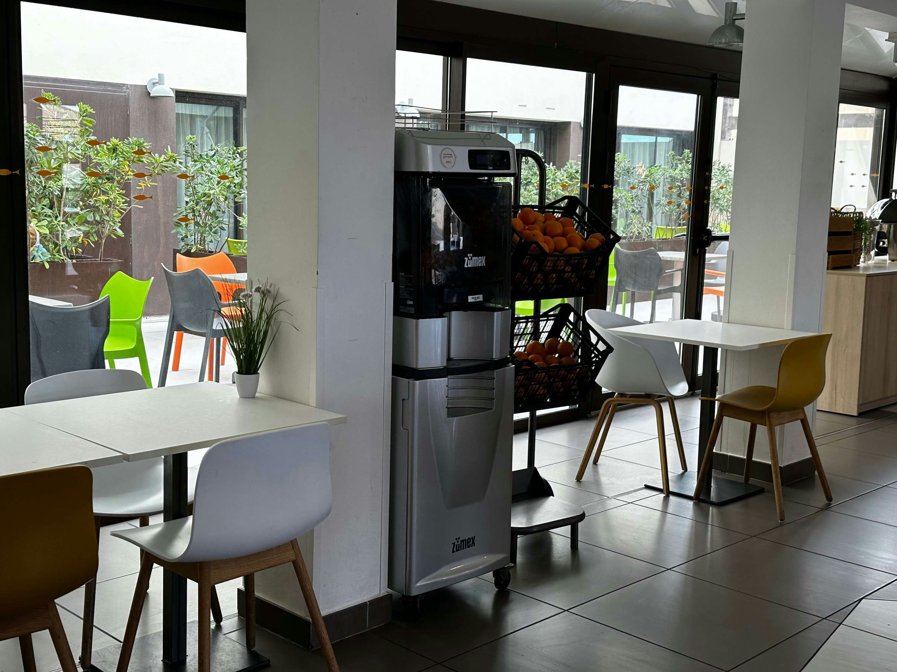 מסעדה תמונה