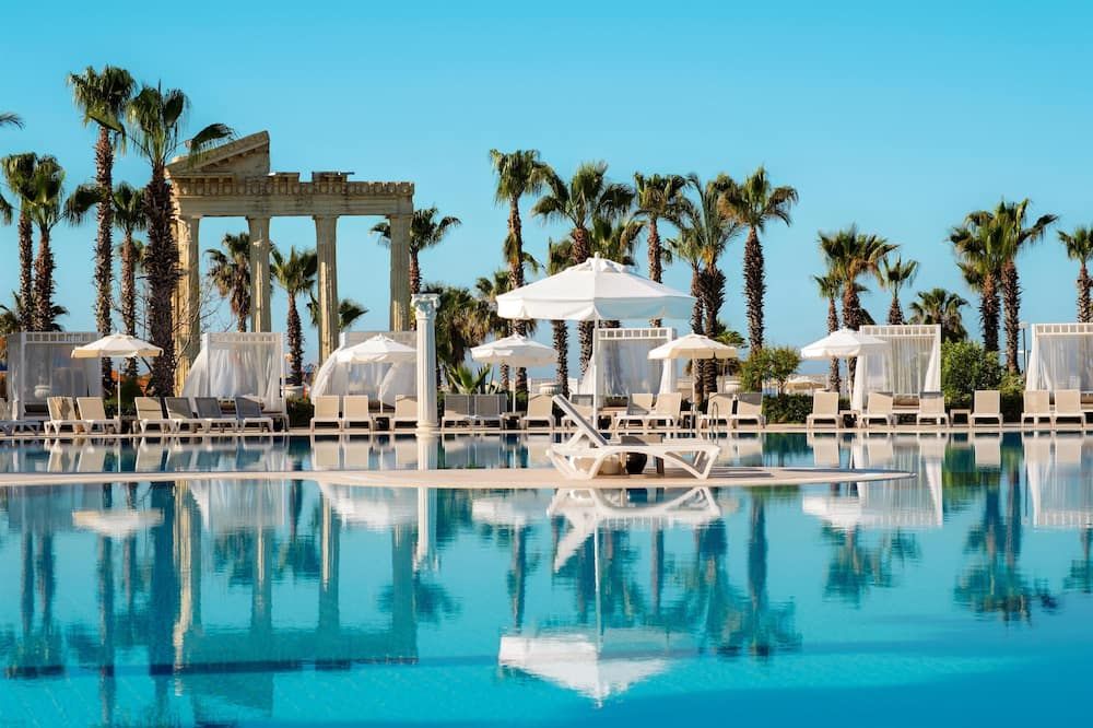 בריכה תמונה