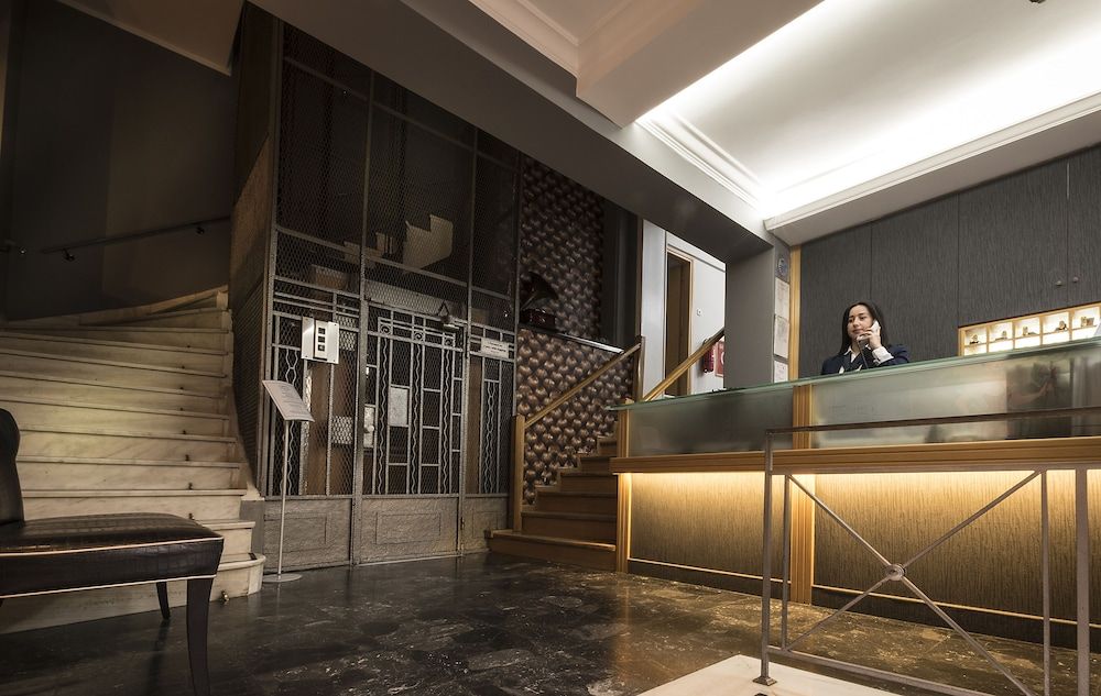 דלפק קבלה תמונה