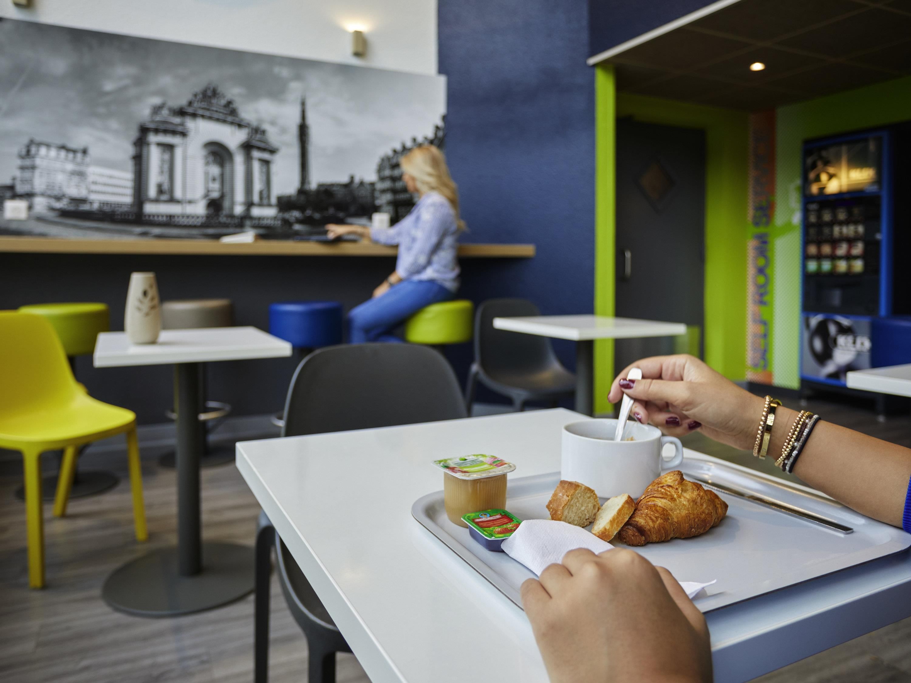 חדר אוכל תמונה