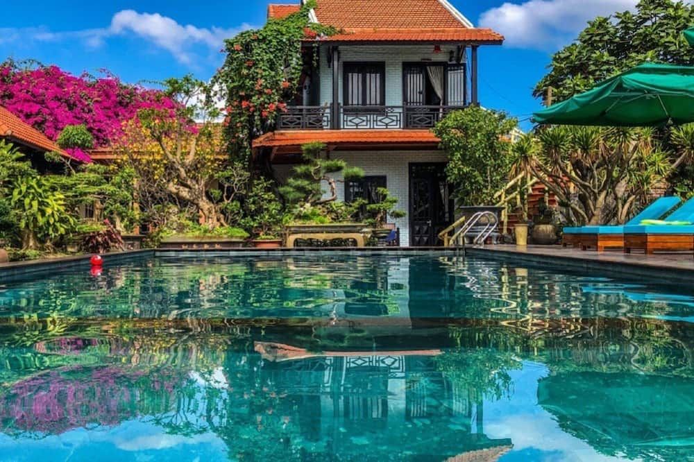 בריכה תמונה