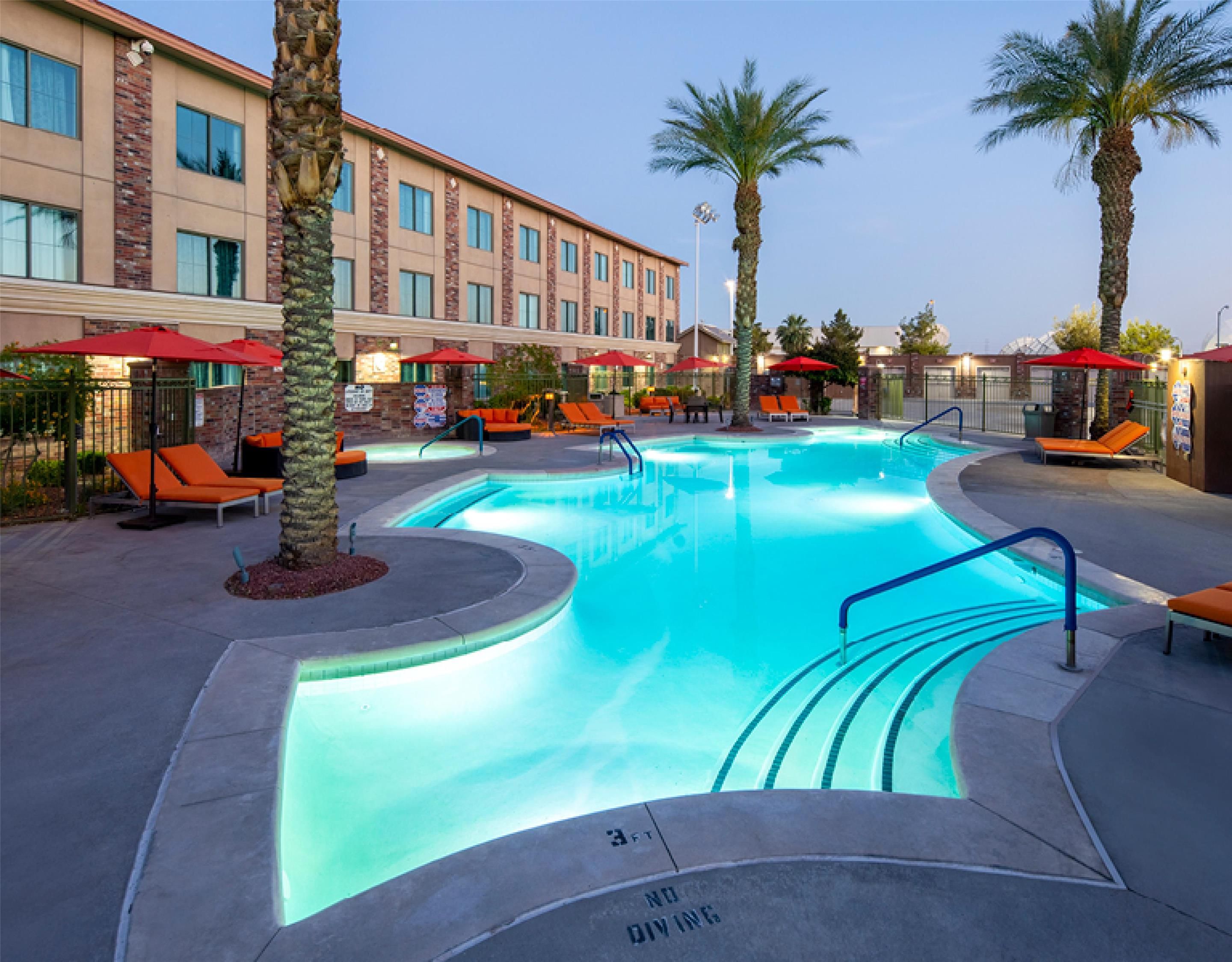 בריכה תמונה