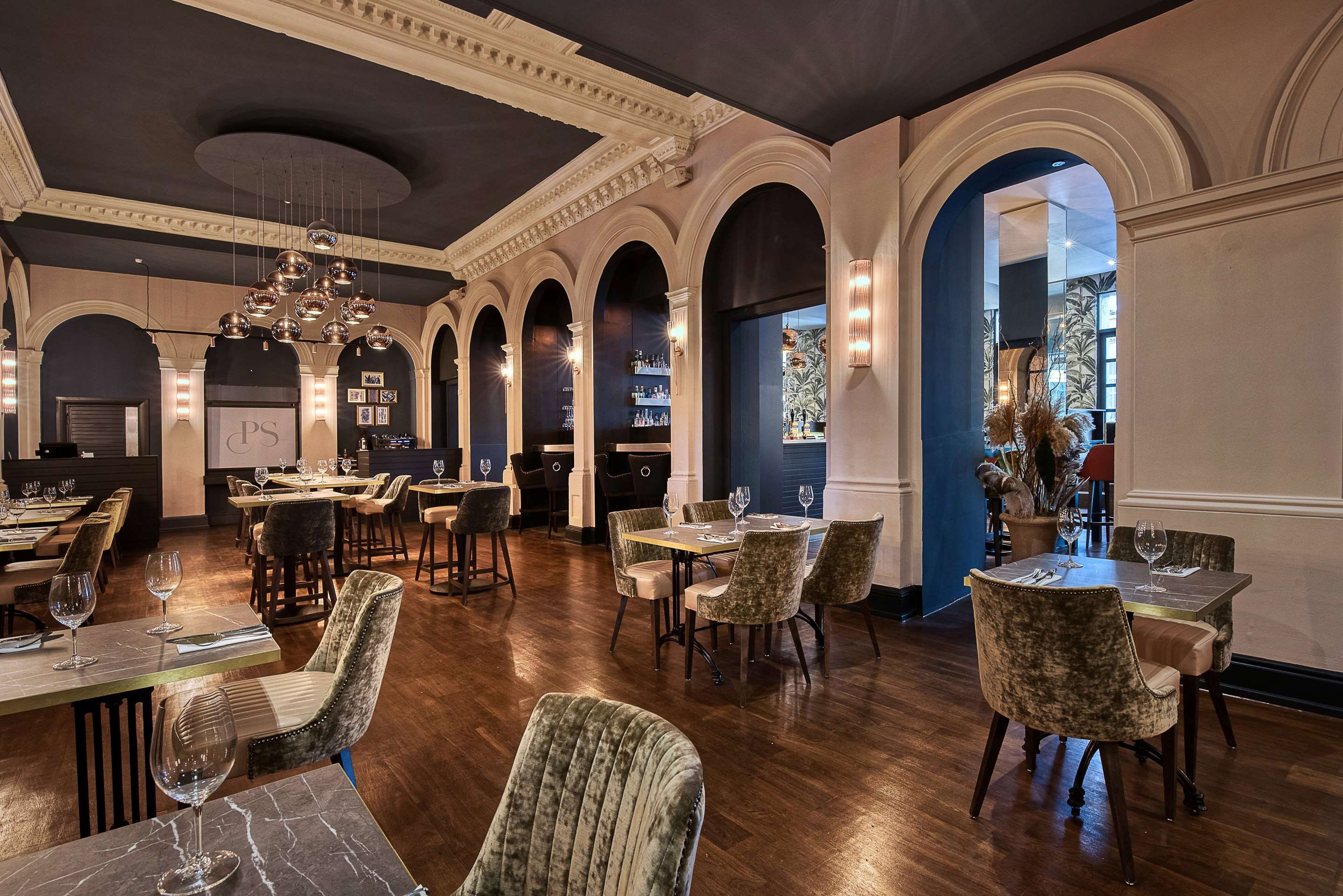 מסעדה תמונה