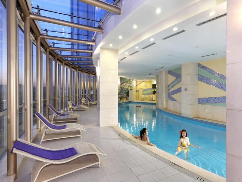 בריכה תמונה