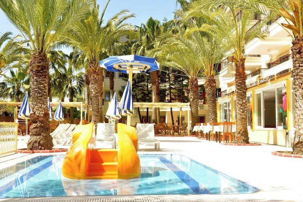 בריכה תמונה