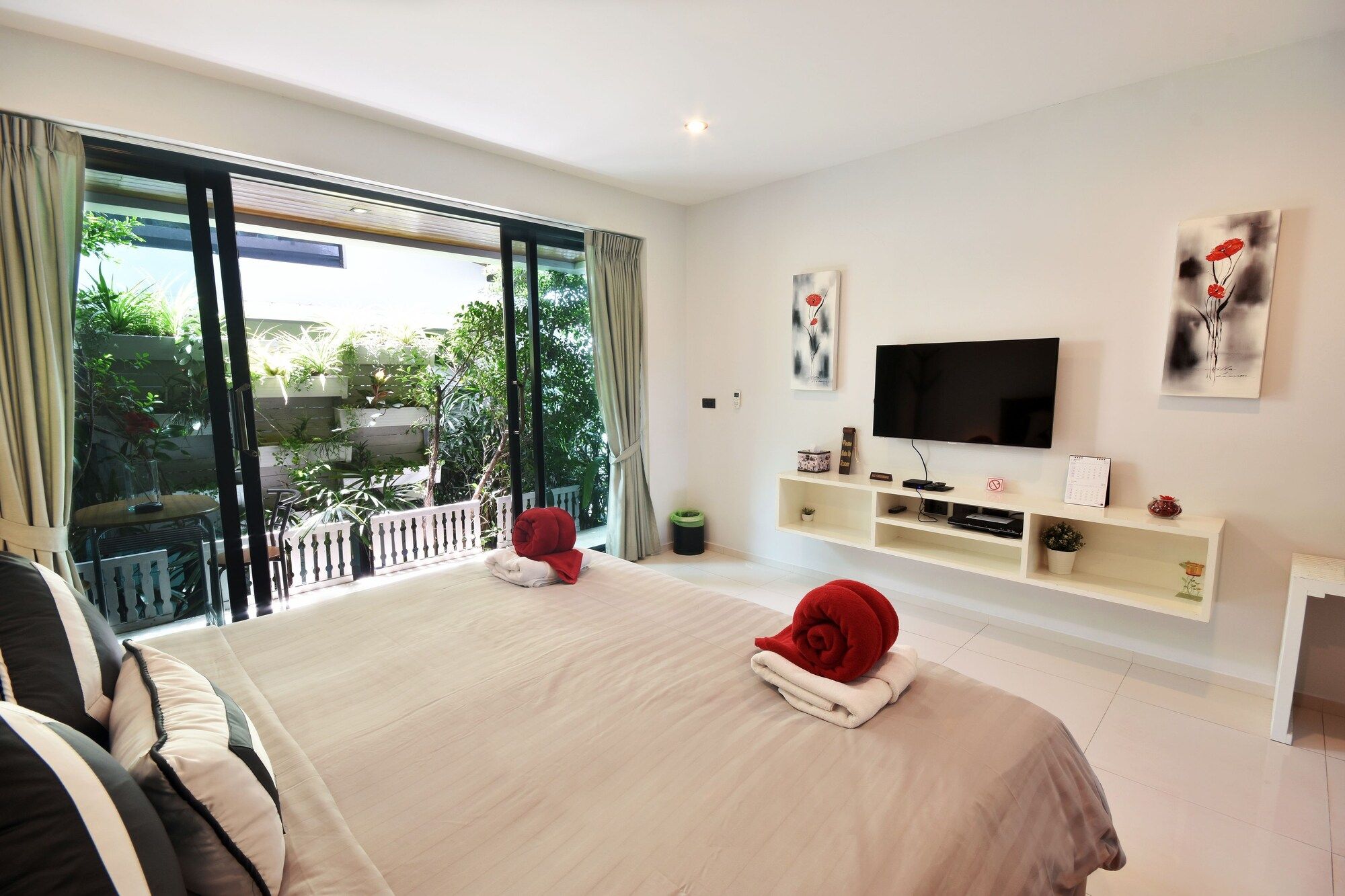 אחר