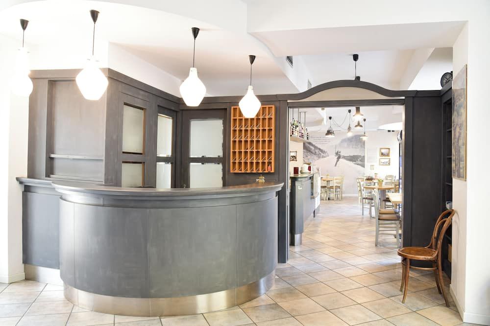 דלפק קבלה תמונה