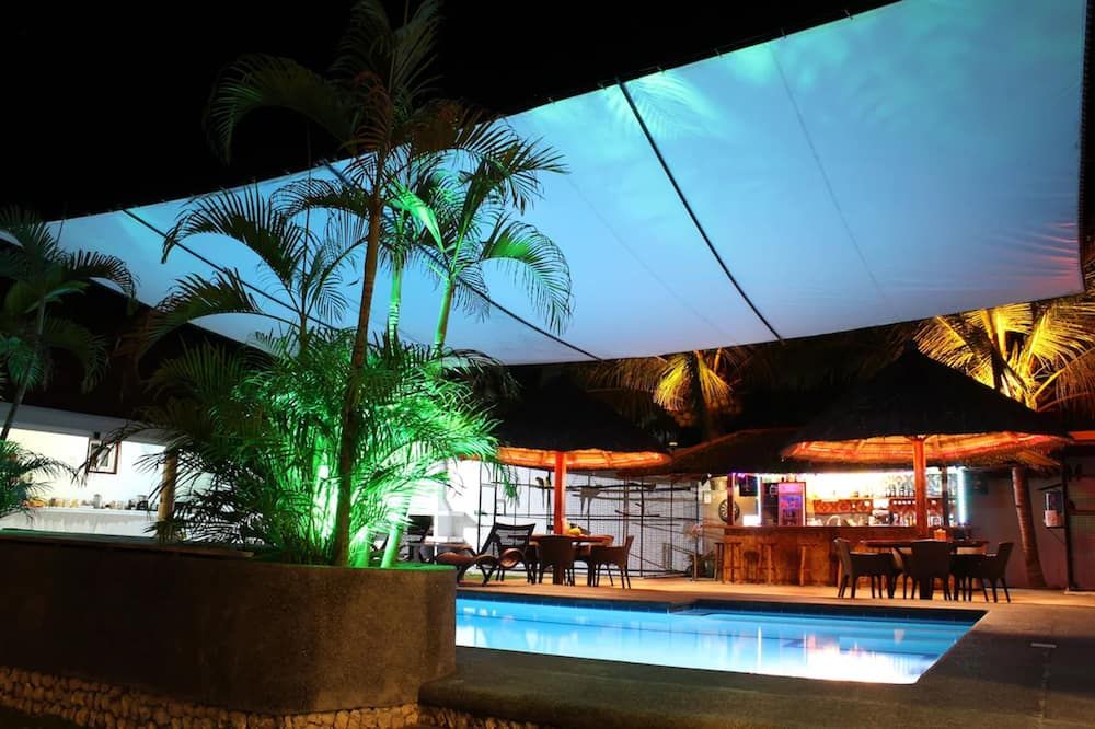 בריכה תמונה