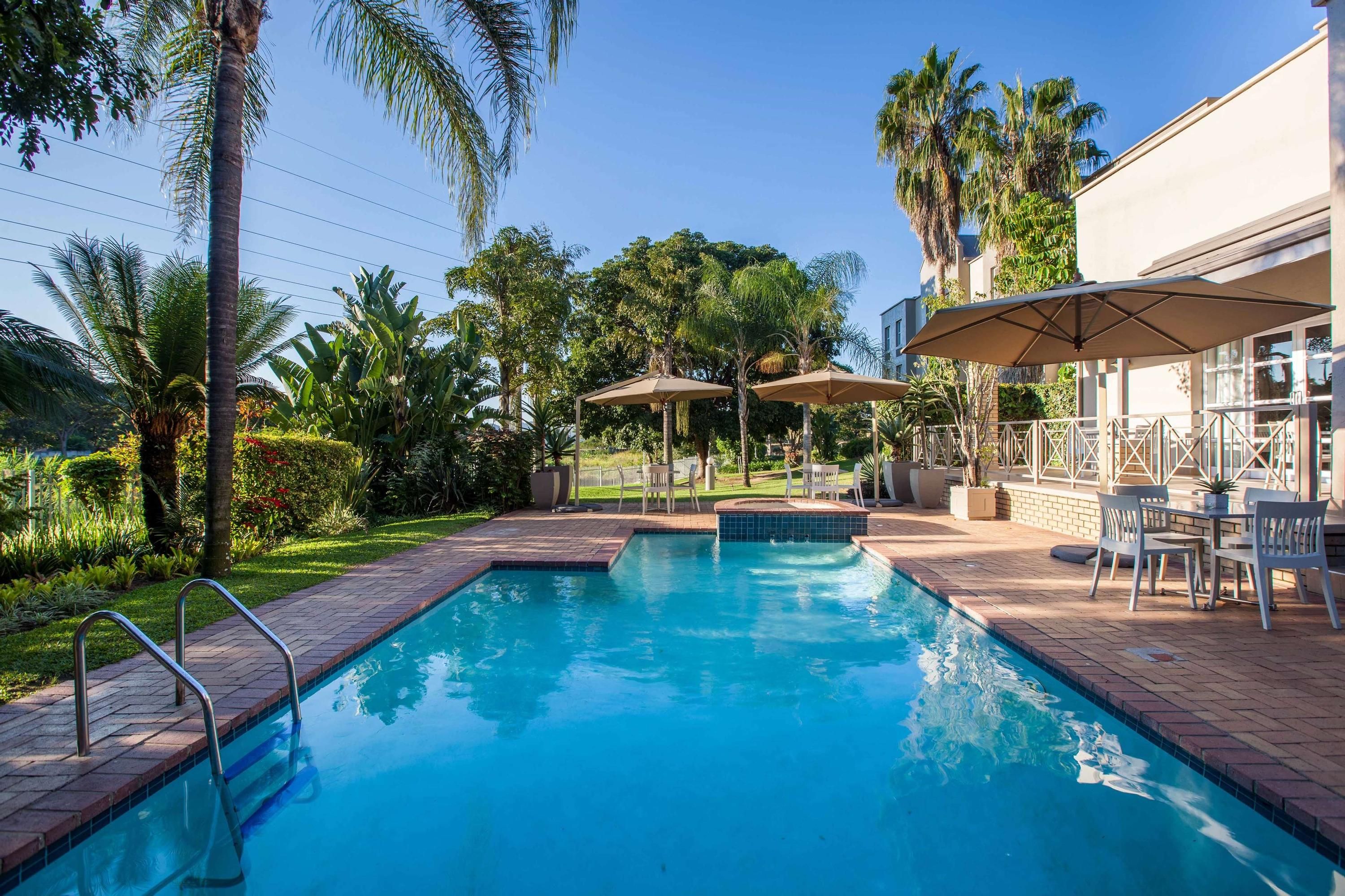 בריכה תמונה