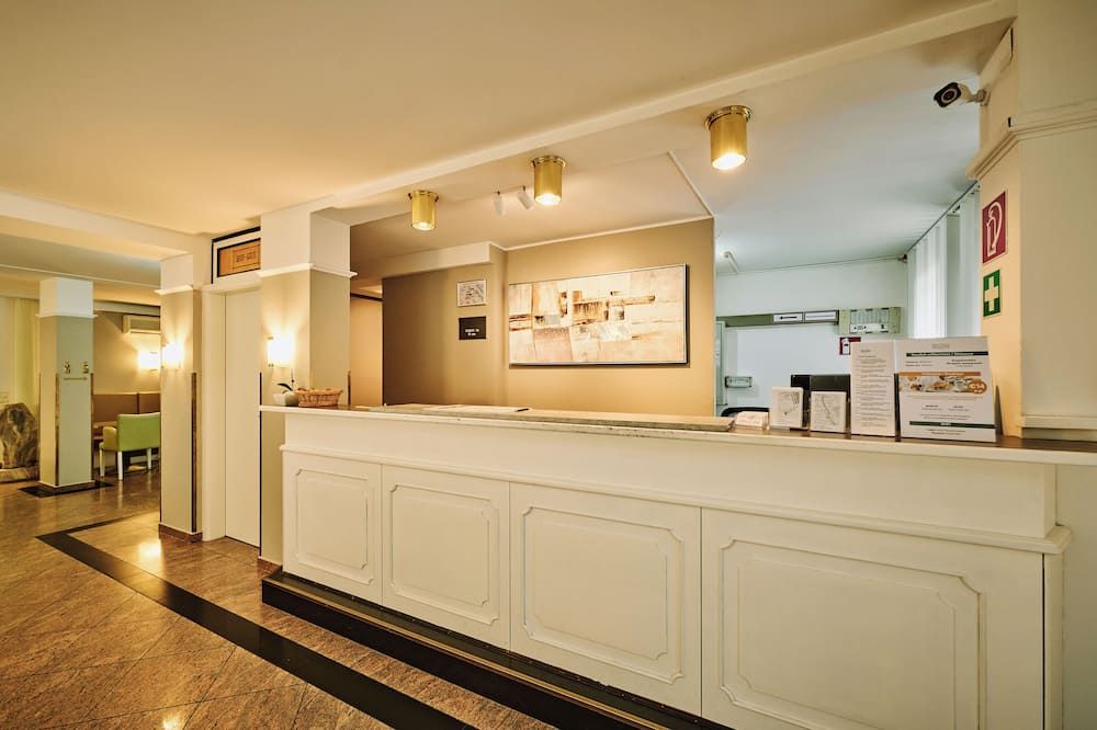 דלפק קבלה תמונה