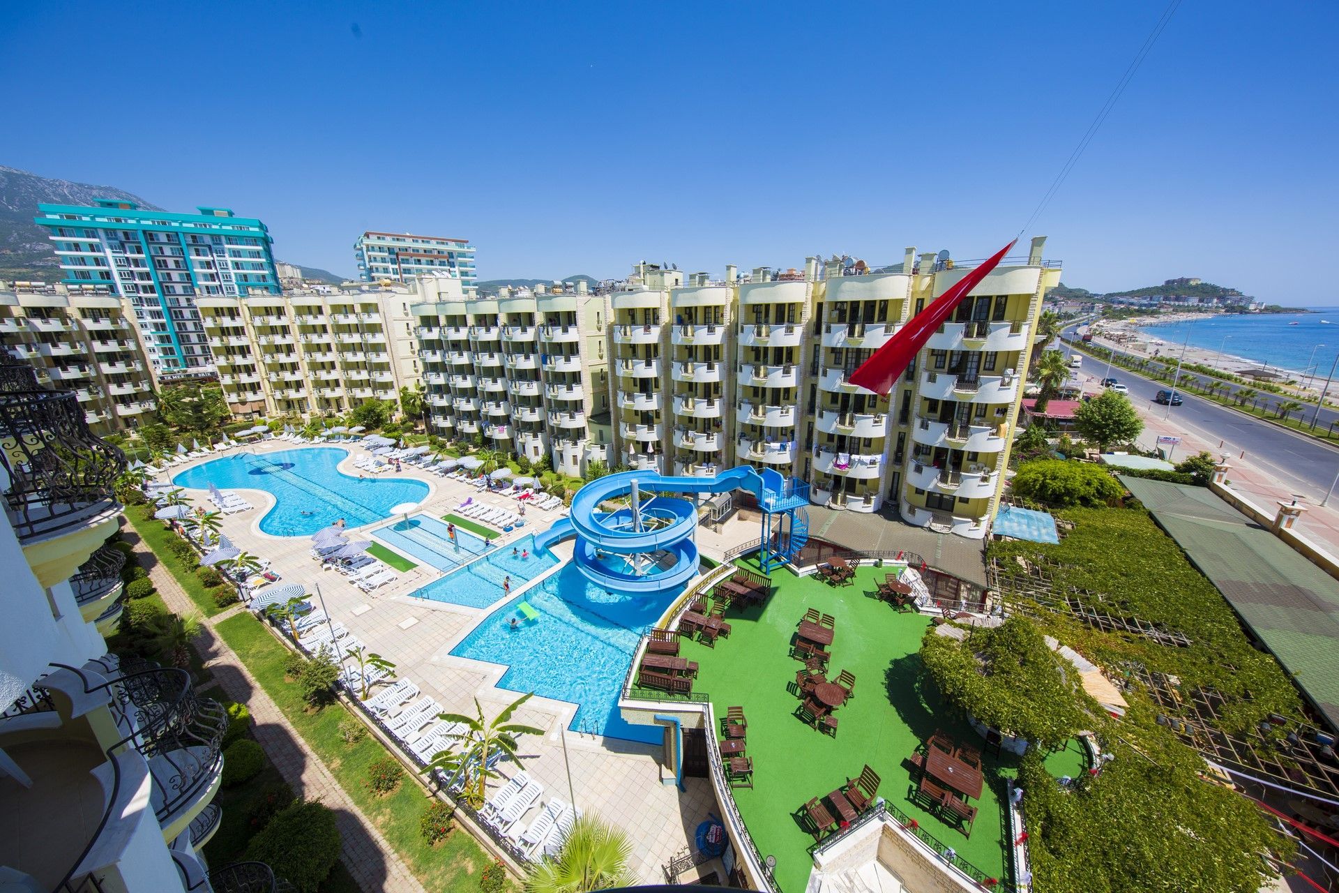 בריכה תמונה