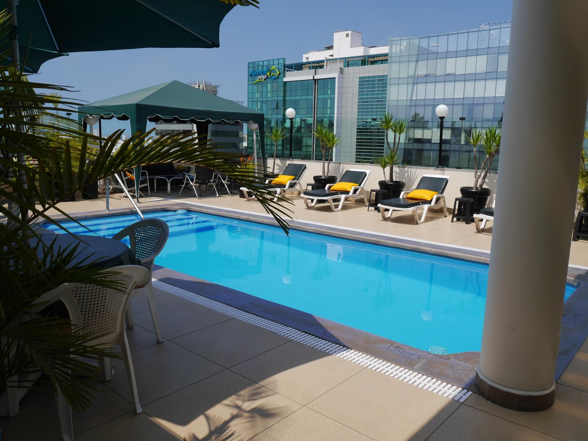 בריכה תמונה