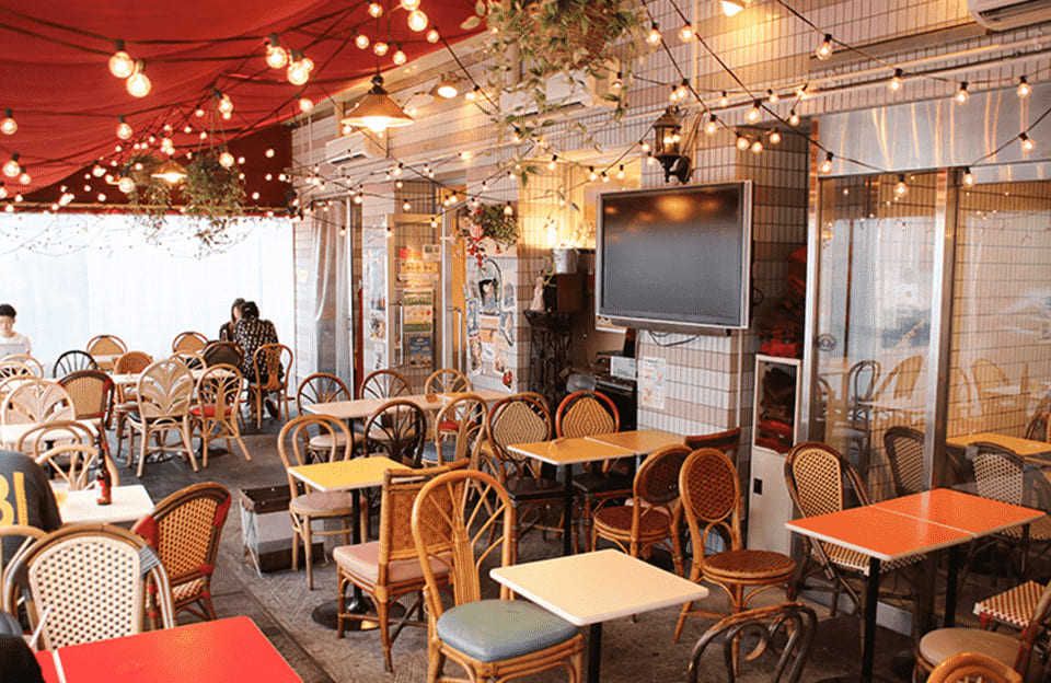 מסעדה תמונה