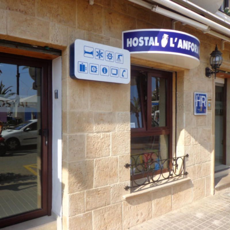 כניסה למלון תמונה