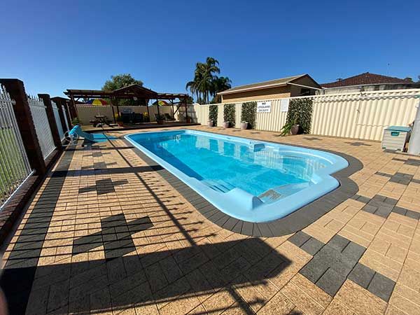 בריכה תמונה