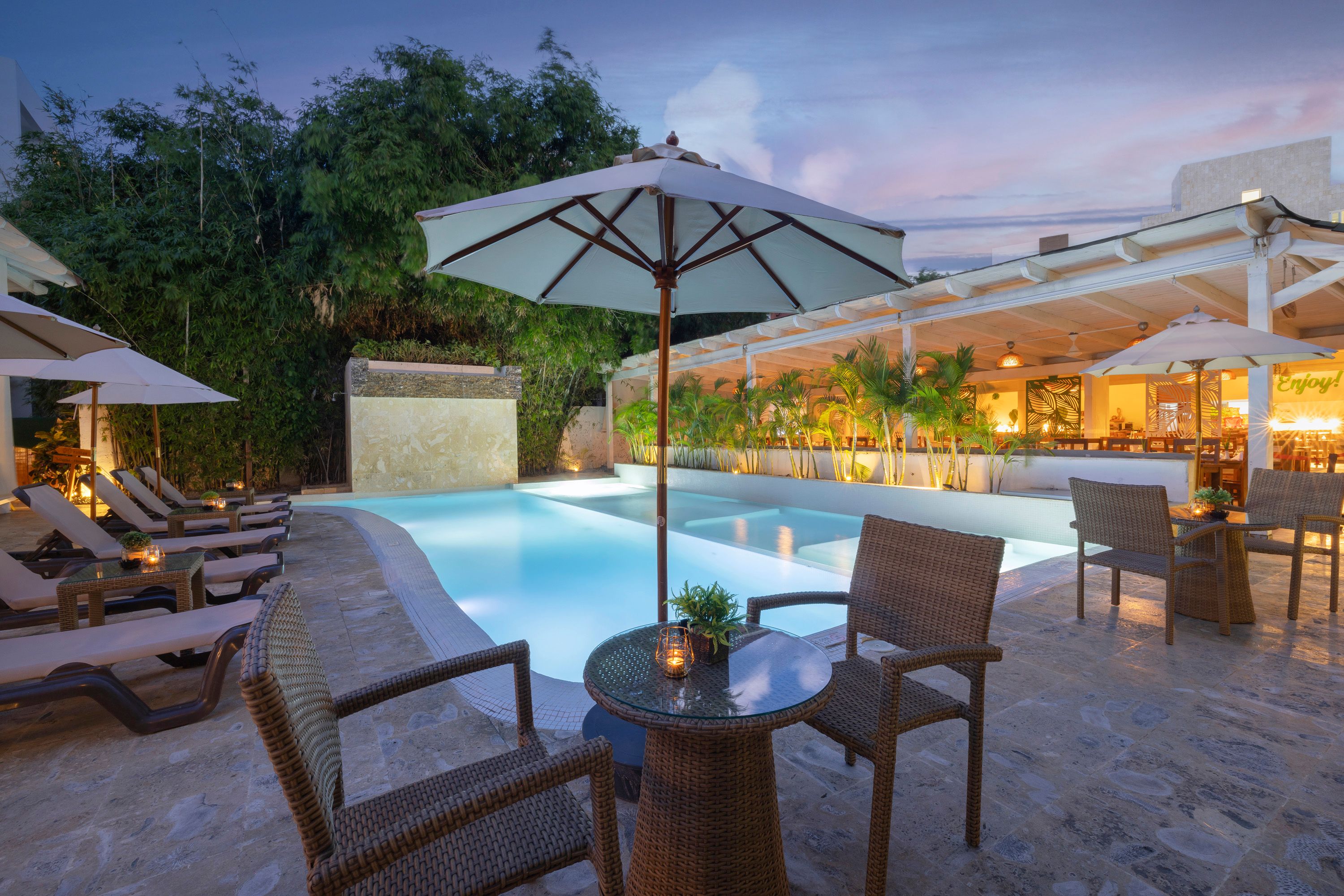 בריכה תמונה