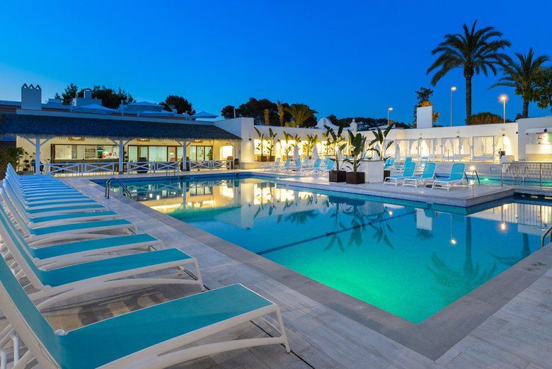 בריכה תמונה