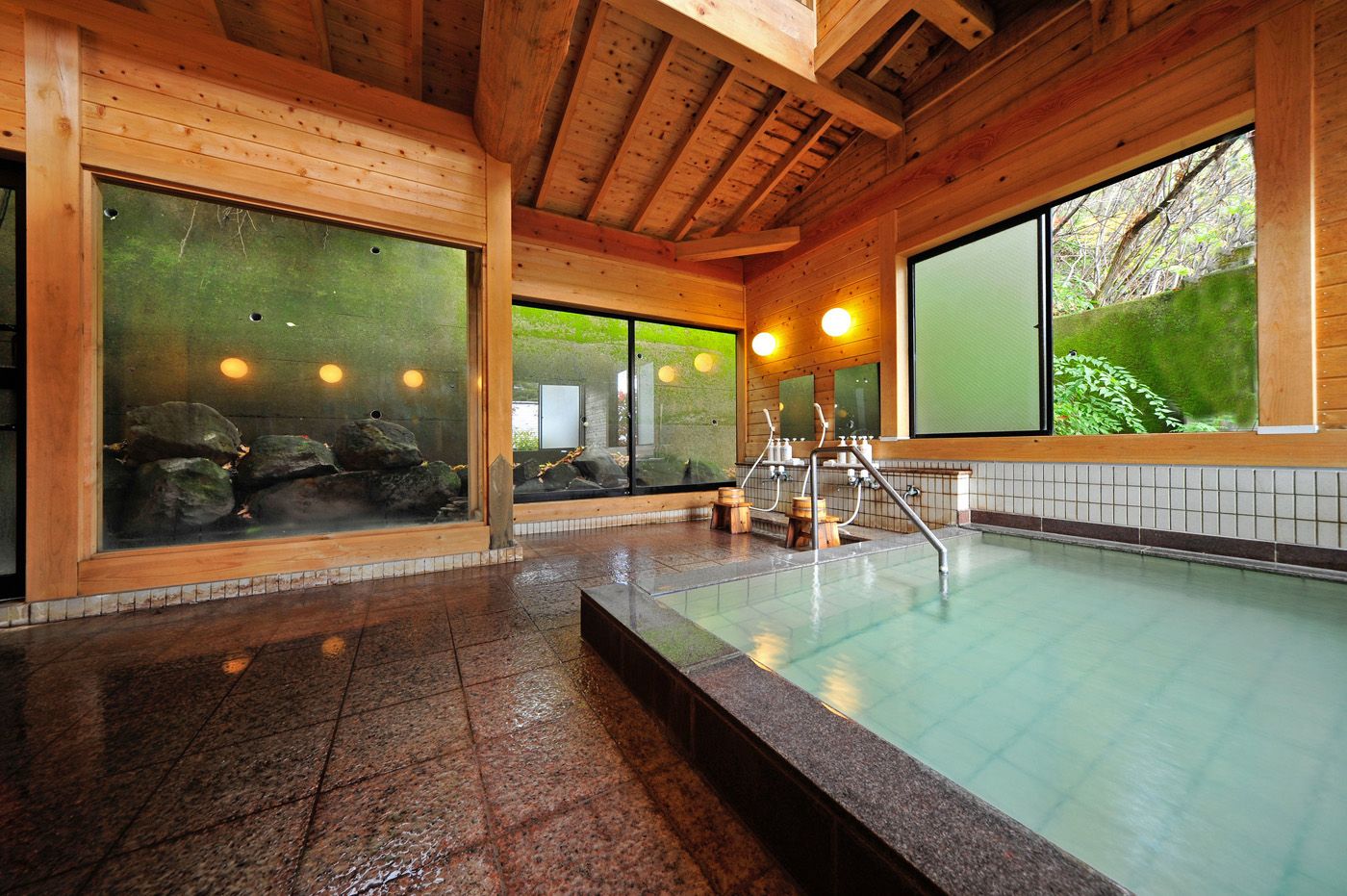 בריכה תמונה