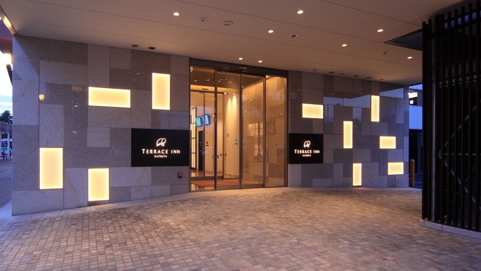 כניסה למלון