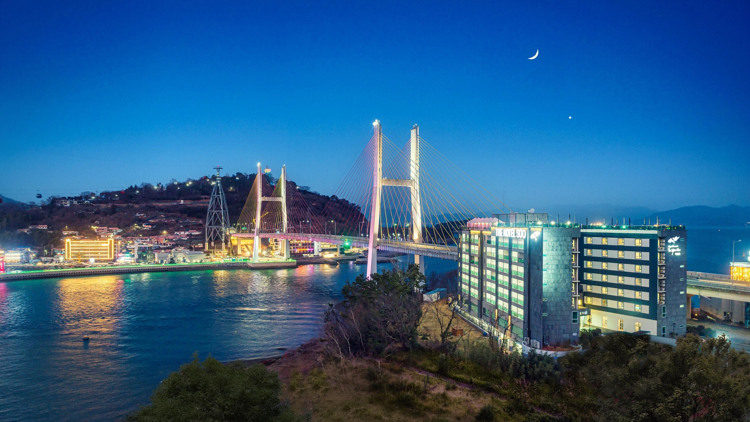 נוף חיצוני תמונה