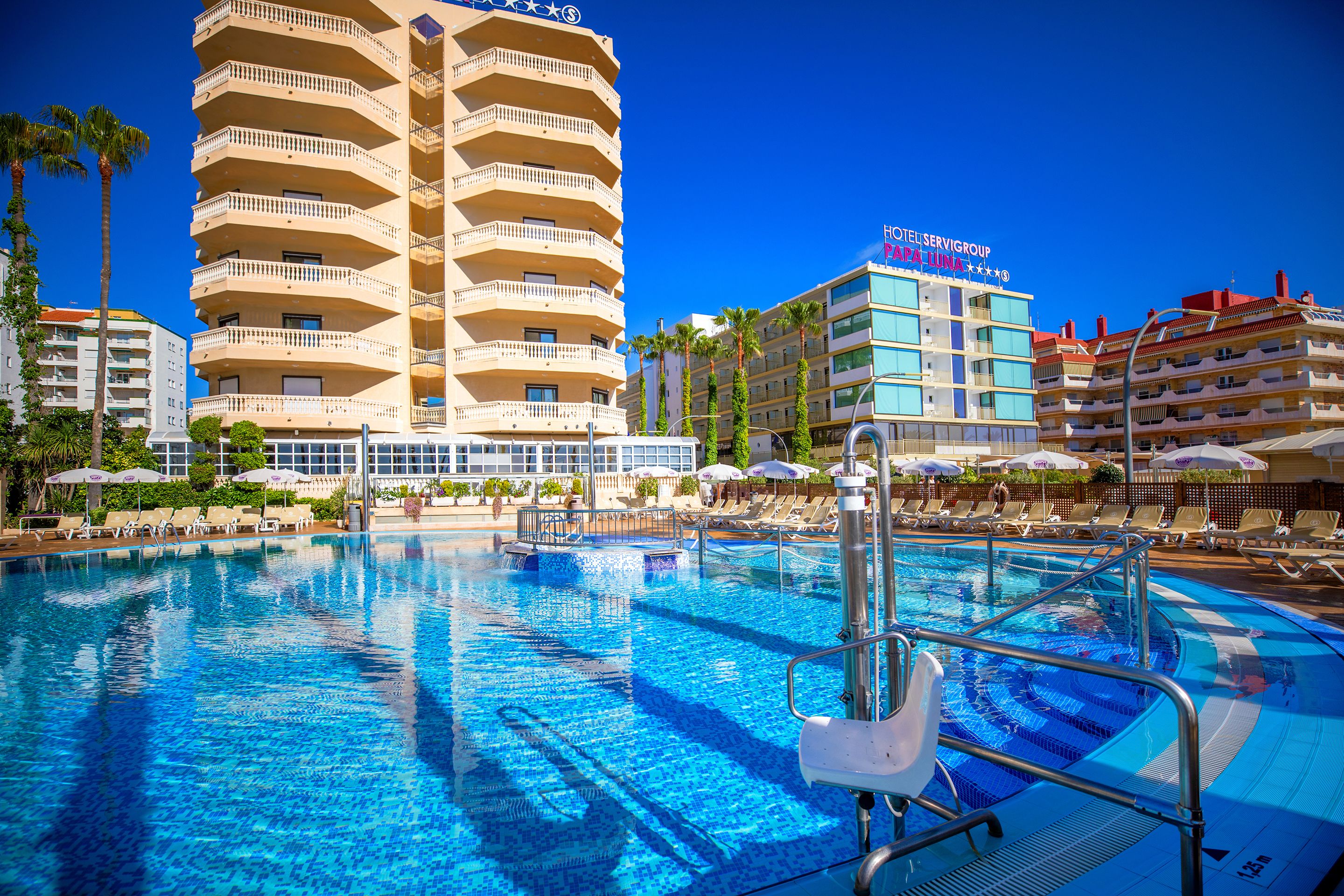 בריכה תמונה