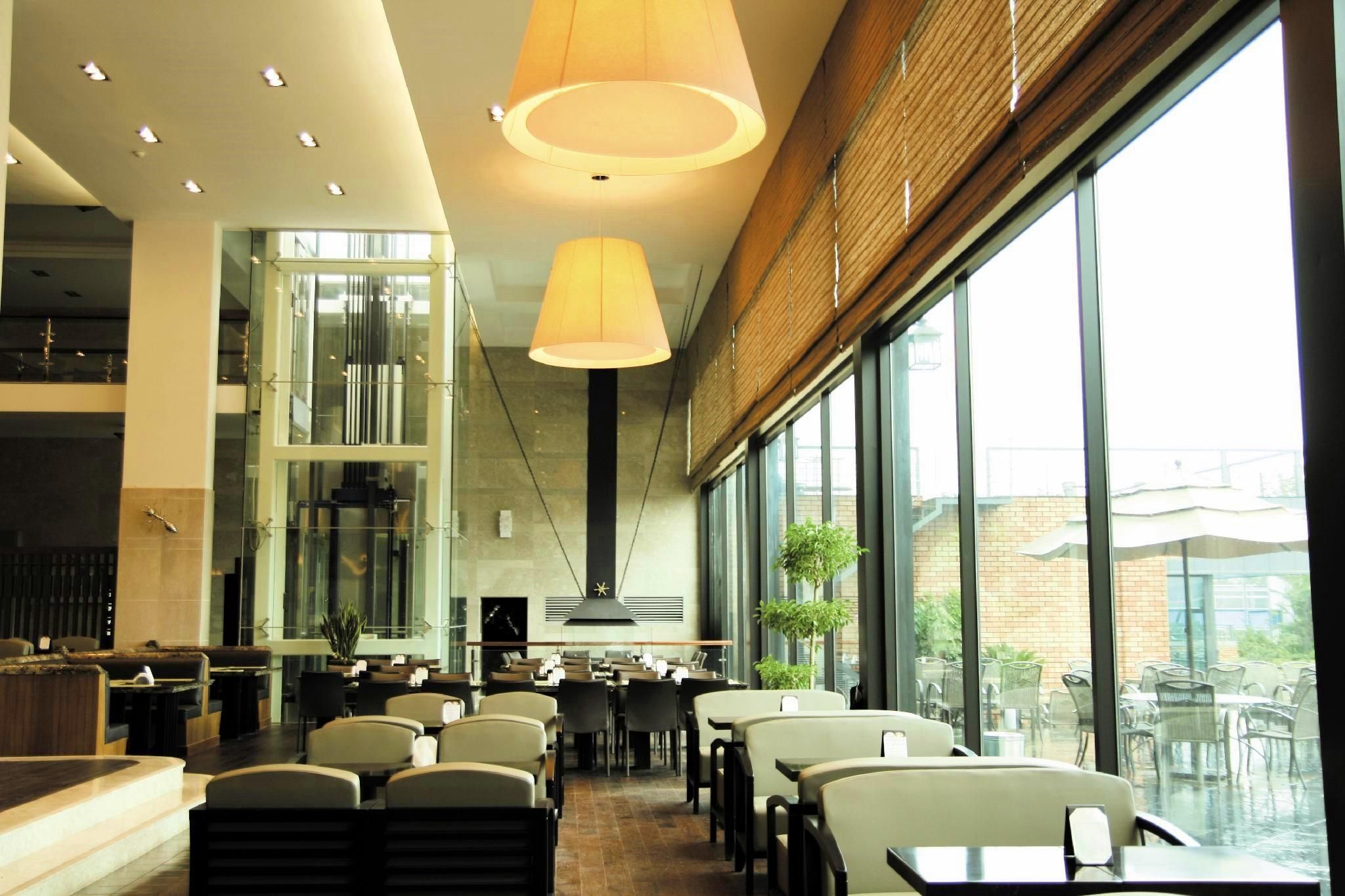 מסעדה תמונה