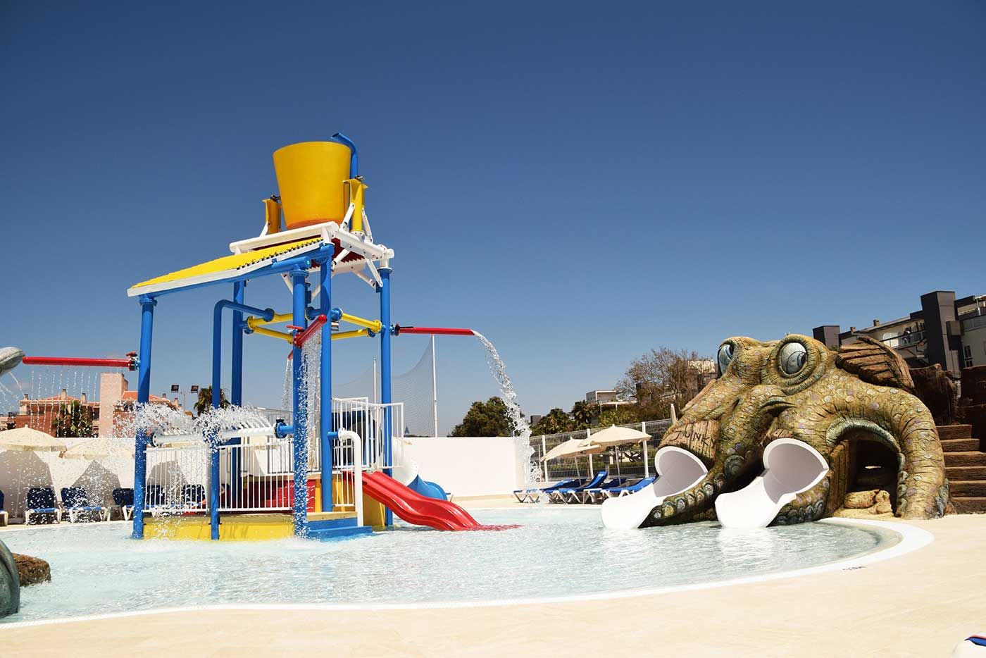 בריכה תמונה