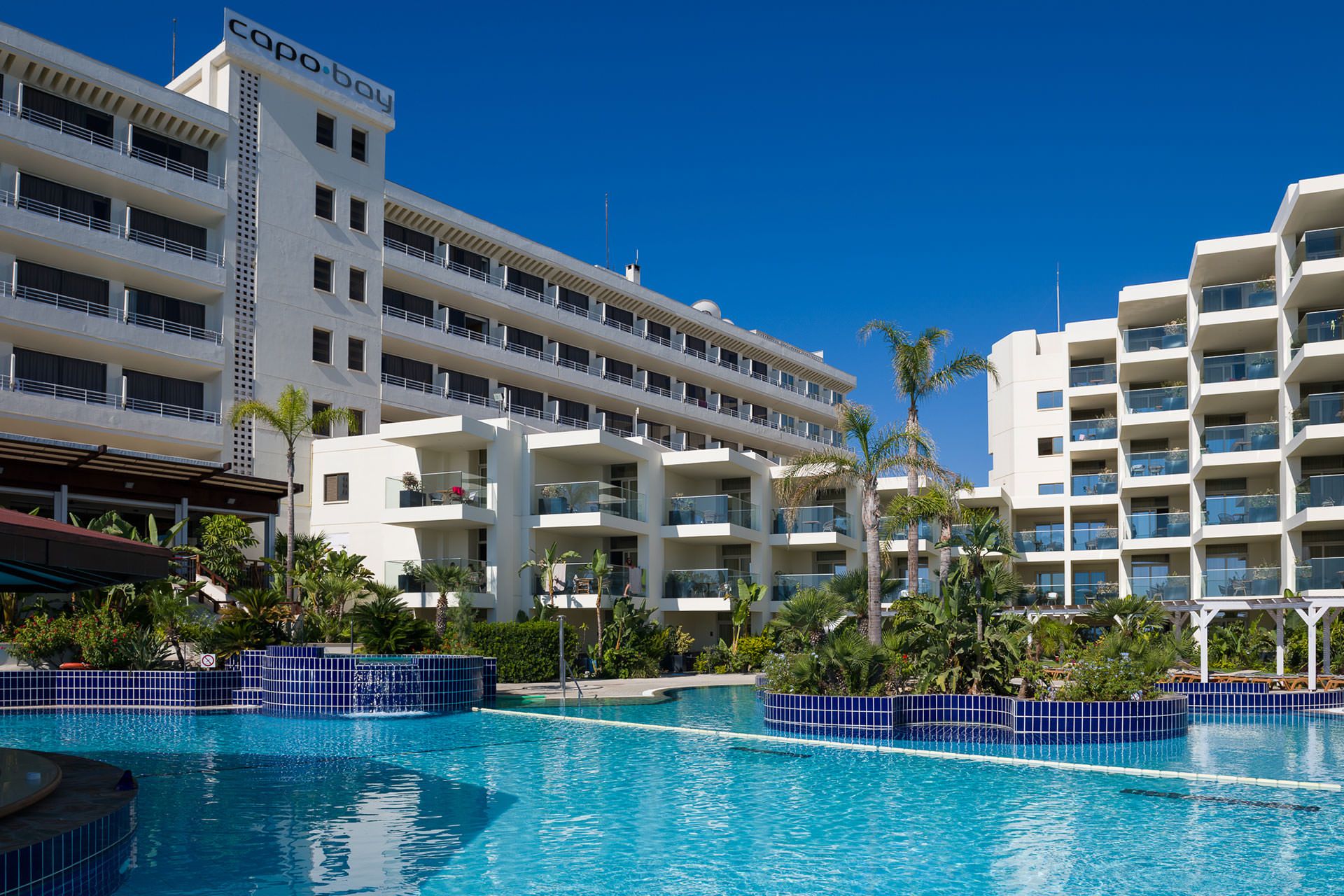 בריכה תמונה