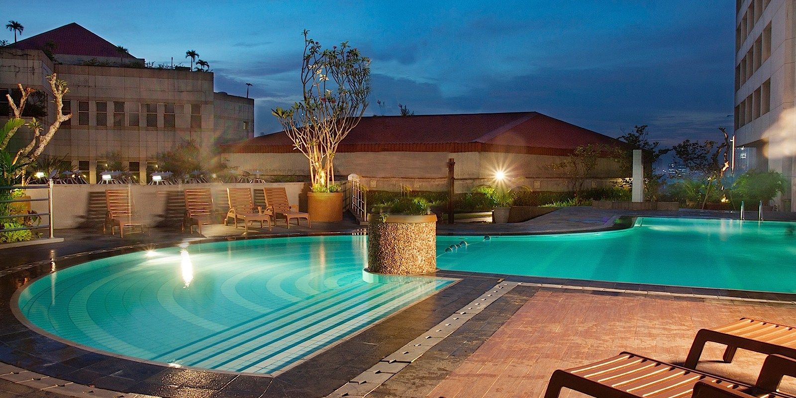 בריכה תמונה